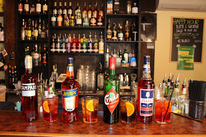 Pepe Cocktail Beer & Drinks