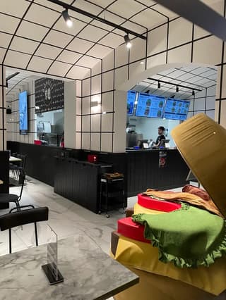 Scattate dai clienti, Modena – foto 12