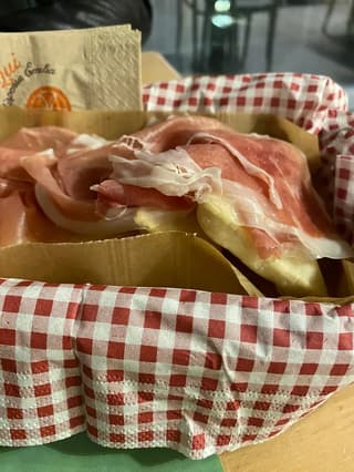 Sapori emiliani autentici catturati dai clienti di Dispensa Emilia, Modena – foto 3