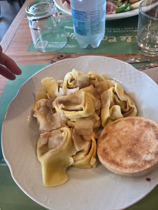 Sapori emiliani autentici catturati dai clienti di Dispensa Emilia, Modena – foto 6