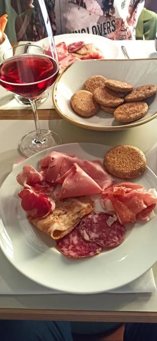 Scattate dai clienti, Modena – foto 3