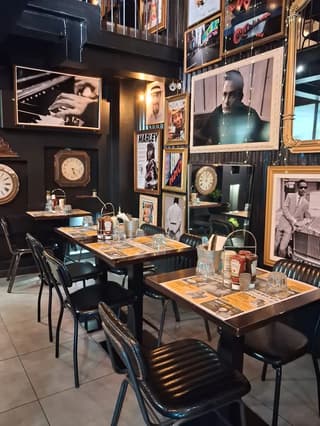 Scattate dai clienti, Modena – foto 8