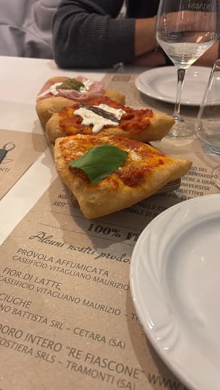 Pizze creative e momenti catturati dai clienti in Centro, Modena – foto 2