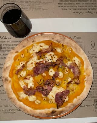 Pizze creative e momenti catturati dai clienti in Centro, Modena – foto 3