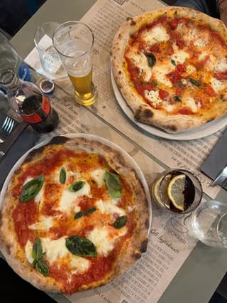 Pizze creative e momenti catturati dai clienti in Centro, Modena – foto 4