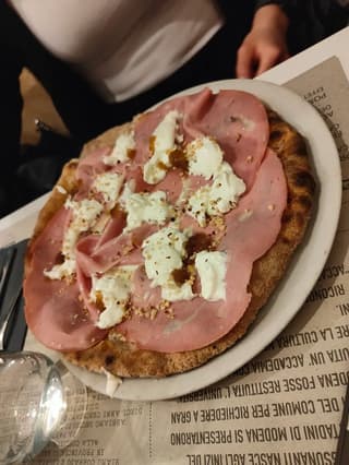 Pizze creative e momenti catturati dai clienti in Centro, Modena – foto 8
