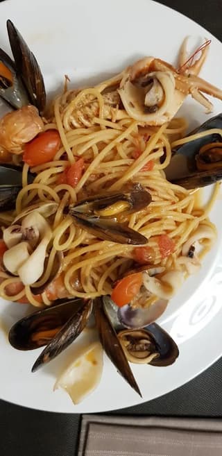 Sapori e atmosfera catturati al Tridente Modena – foto 3