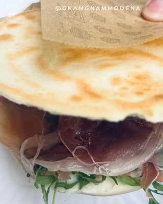 Scorci di Tradizione Emiliana a L'Or-Ma Crescenteria nei Scatti dei Clienti, Modena – foto 3
