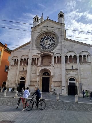 Scattate dai clienti, Modena – foto 10