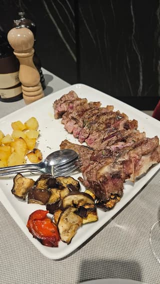 Scattate dai clienti, Modena – foto 2