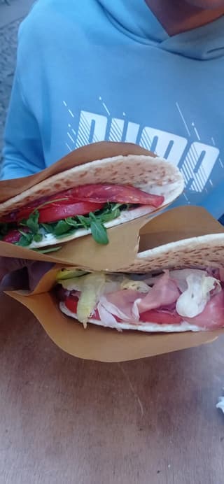 Scattate dai clienti, Modena – foto 3