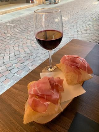 Scattate dai clienti, Modena – foto 2