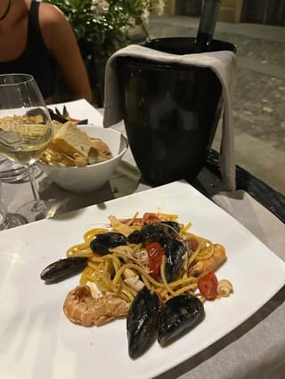 Scattate dai clienti, Modena – foto 11