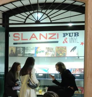 Scattate dai clienti, Modena – foto 4